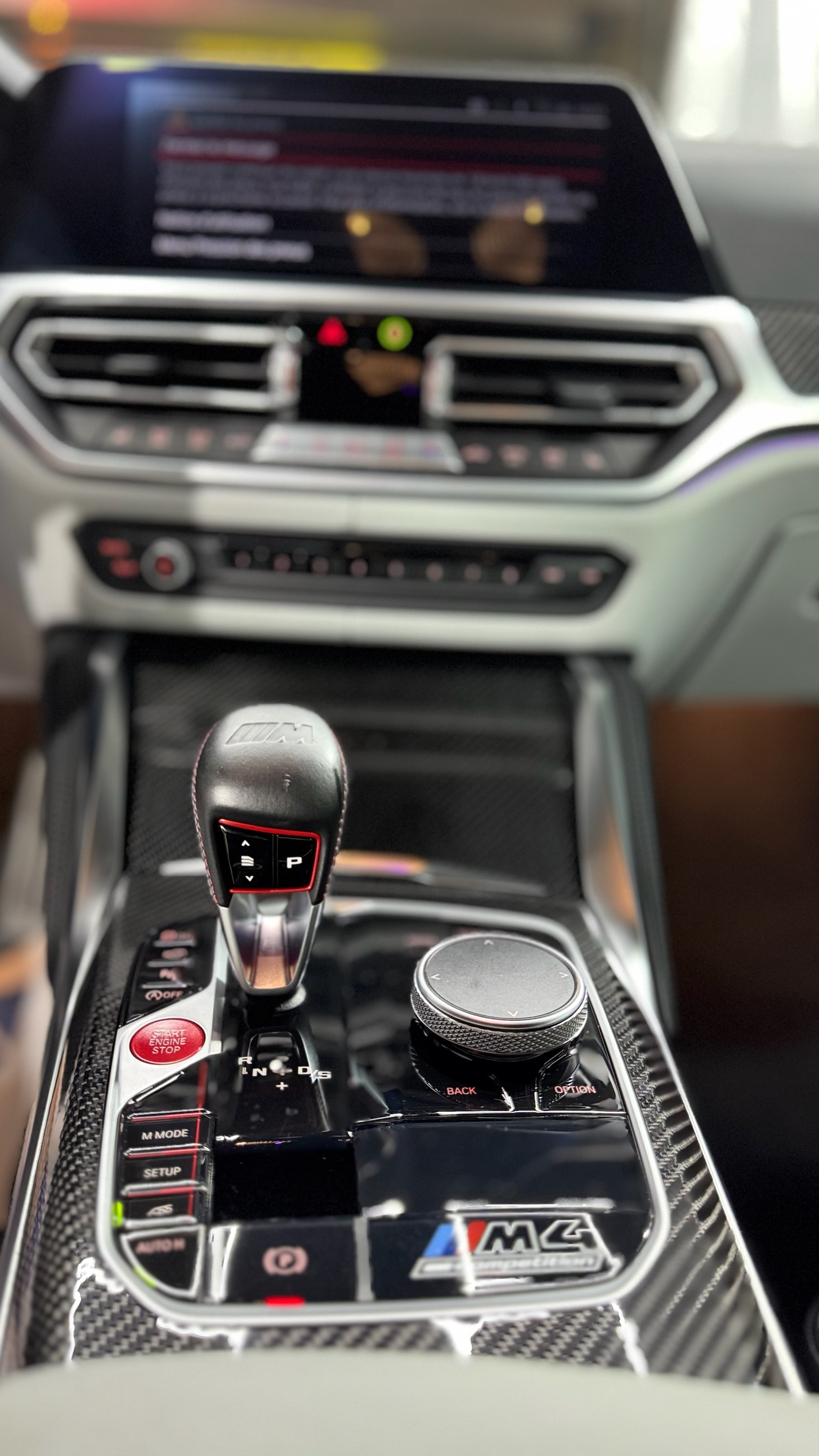 BMW M4 Competition - Detailing Complet - Polissage et Céramique - Paris & Alentours